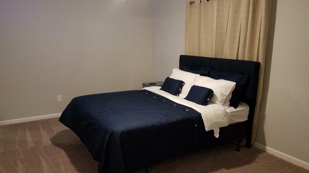 פייטוויל Cozy Cottage Feel, 5 Mins From Ft. Bragg מראה חיצוני תמונה