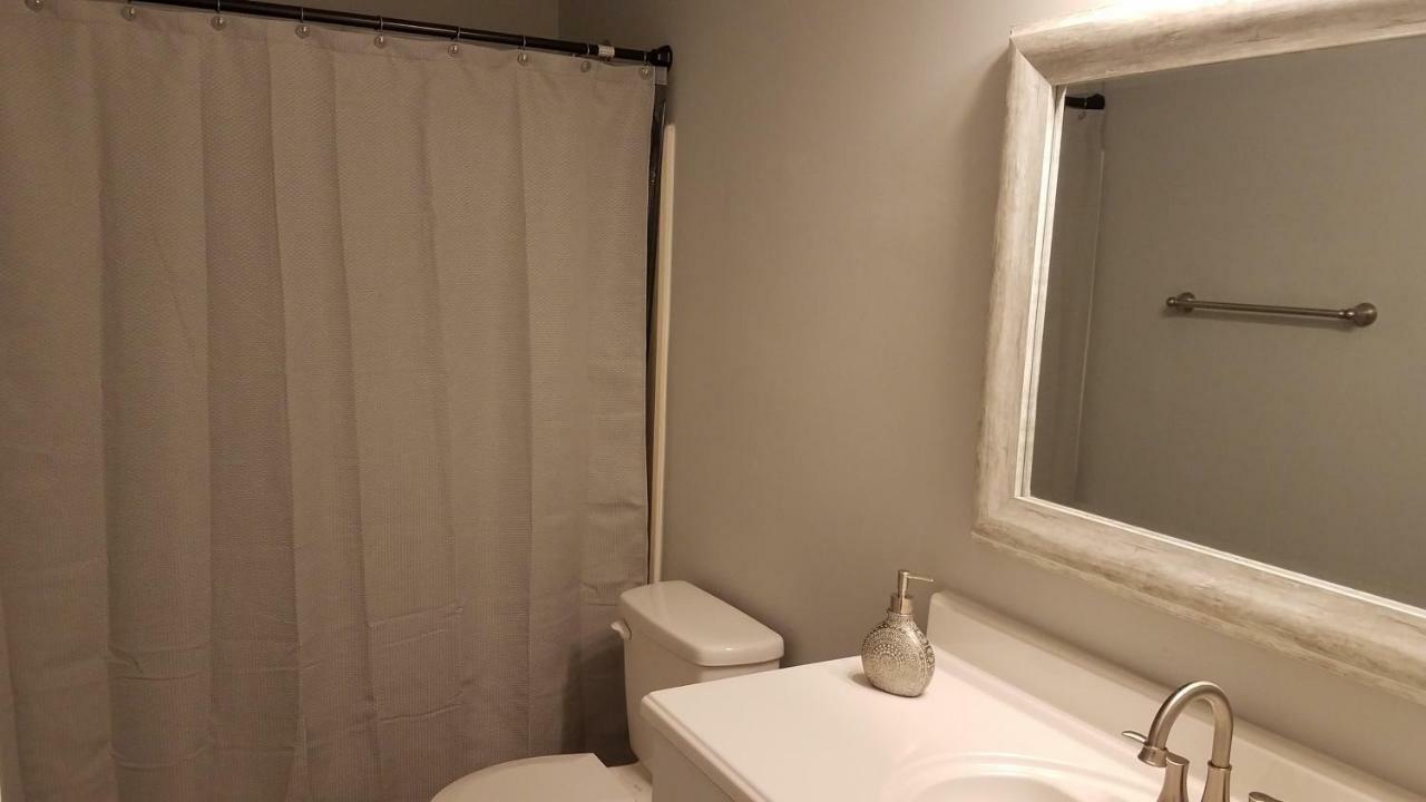 פייטוויל Cozy Cottage Feel, 5 Mins From Ft. Bragg מראה חיצוני תמונה